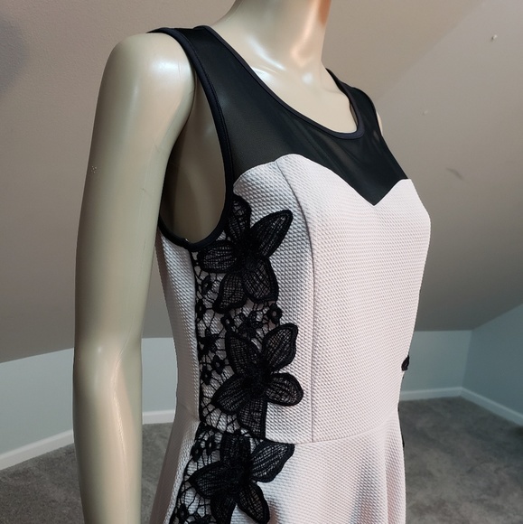 Thalia Sodi Blouse - Picture 2 of 5